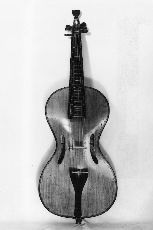 Arpeggione built by Johann Georg Staufer, Vienna, 1824 (Musikinstrumenten-Museum, University of Leipzig)